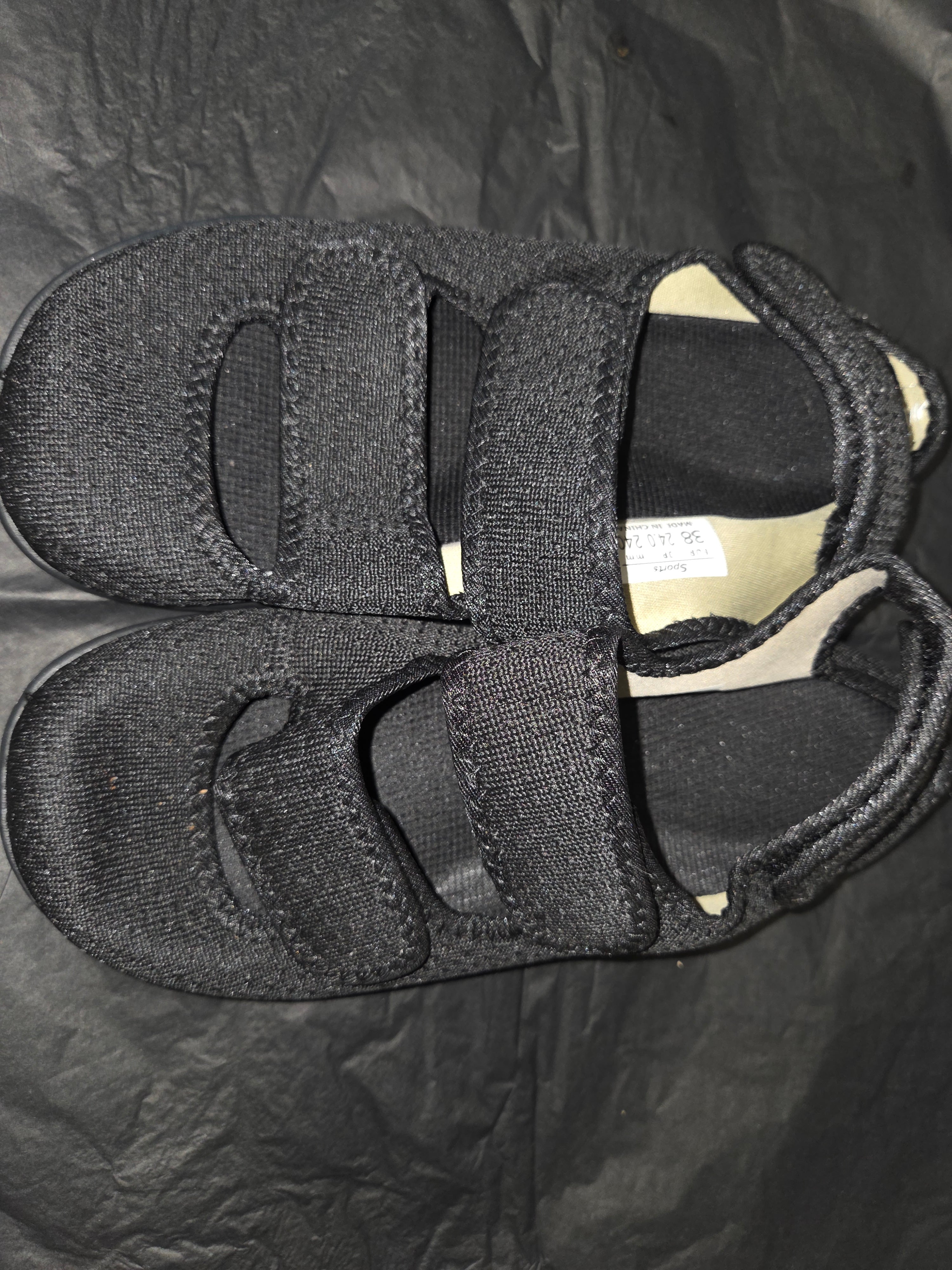 Diabetic shoes